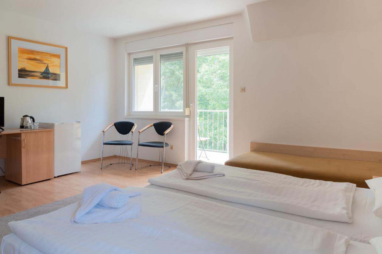 Balatonair Vendeghaz Hotell Balatonfüred Rum bild